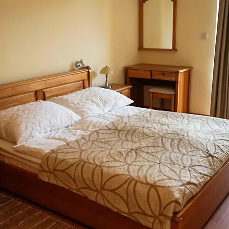 Bulharsko - Garden Of Eden *